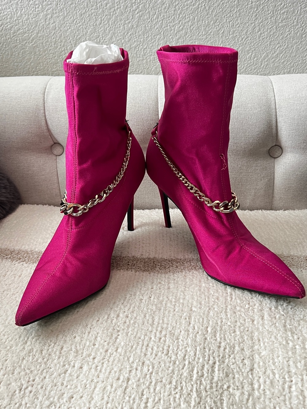 GUESS Fuschia Booties size 10